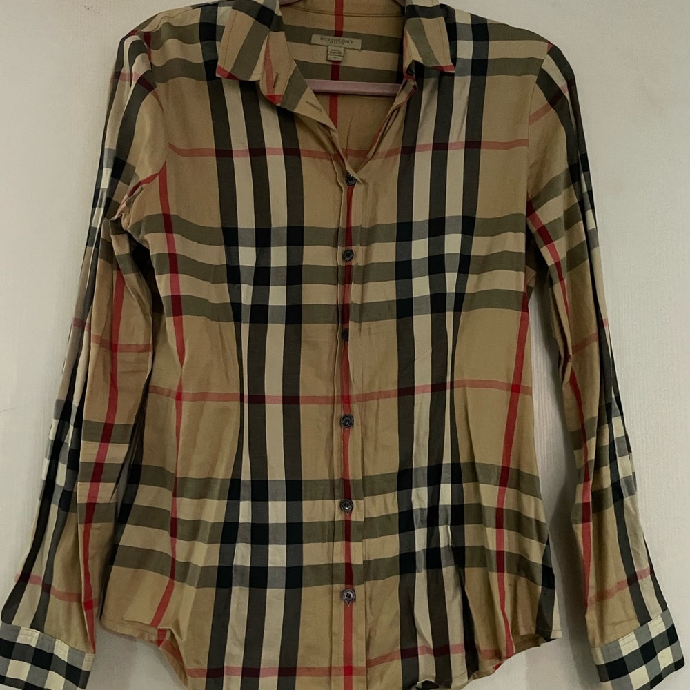 Woman’s Burberry button up